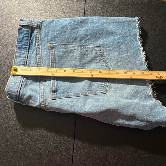Abercrombie & Fitch Denim Shorts Women 35/20 High Rise Relaxed Cutoff Curve Love - Picture 6 of 8